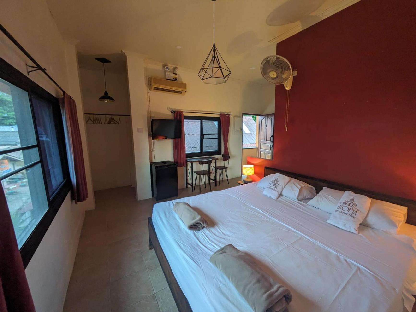 Goodtime Utopia Guesthouse Ko Tao Exterior photo